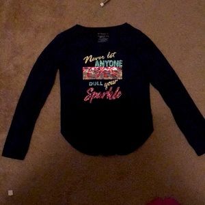 Girls’ long sleeved tee